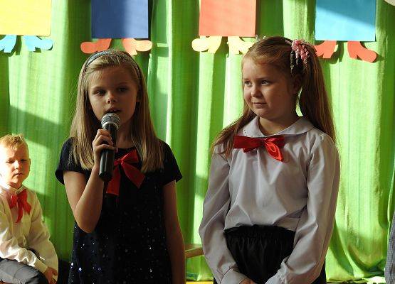 Grafika 45: Uroczystość pasowania na ucznia klasy I w roku szkolnym 2022/2023