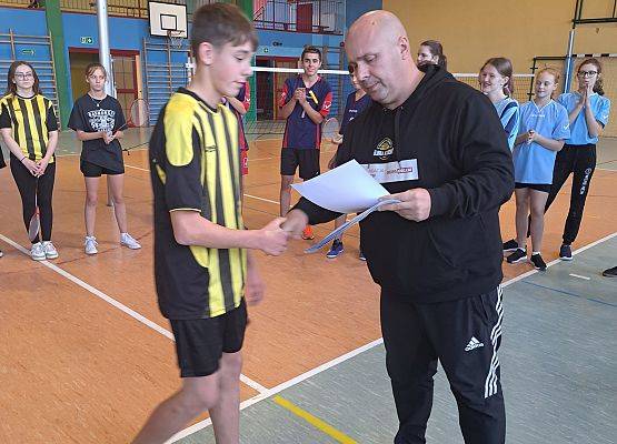 Grafika 1: Gminne zawody w badmintona