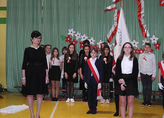 Grafika 7: Uroczysty Apel z okazji obchodów Święta Odzyskania Niepodległości