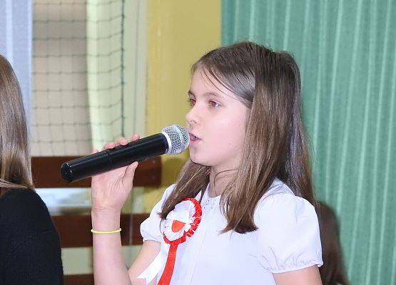 Grafika 12: Uroczysty Apel z okazji obchodów Święta Odzyskania Niepodległości