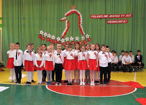 Grafika 35: Uroczysty Apel z okazji obchodów Święta Odzyskania Niepodległości