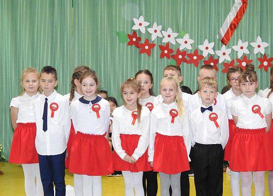 Grafika 38: Uroczysty Apel z okazji obchodów Święta Odzyskania Niepodległości