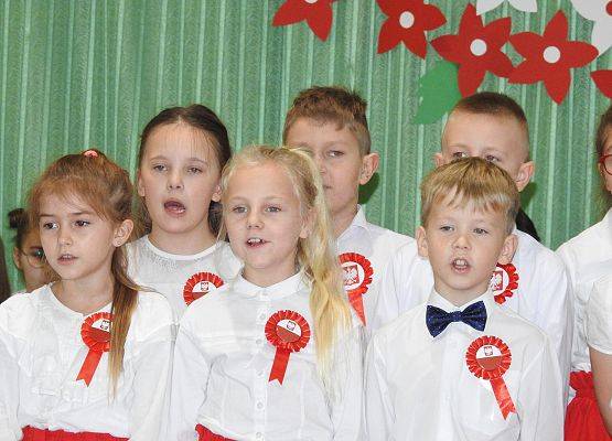 Grafika 42: Uroczysty Apel z okazji obchodów Święta Odzyskania Niepodległości