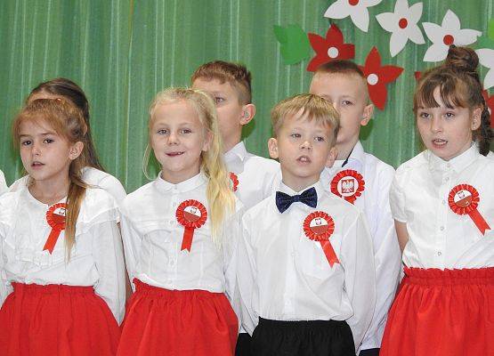 Grafika 48: Uroczysty Apel z okazji obchodów Święta Odzyskania Niepodległości