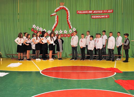 Grafika 93: Uroczysty Apel z okazji obchodów Święta Odzyskania Niepodległości