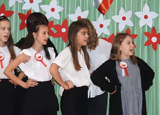 Grafika 95: Uroczysty Apel z okazji obchodów Święta Odzyskania Niepodległości