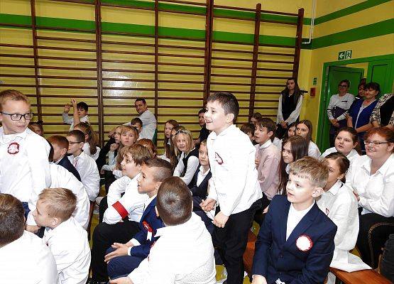 Grafika 122: Uroczysty Apel z okazji obchodów Święta Odzyskania Niepodległości