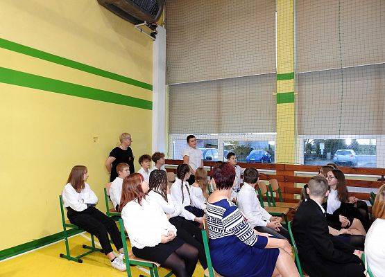 Grafika 123: Uroczysty Apel z okazji obchodów Święta Odzyskania Niepodległości