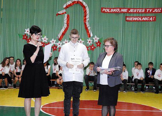 Grafika 145: Uroczysty Apel z okazji obchodów Święta Odzyskania Niepodległości