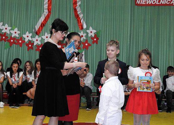 Grafika 154: Uroczysty Apel z okazji obchodów Święta Odzyskania Niepodległości