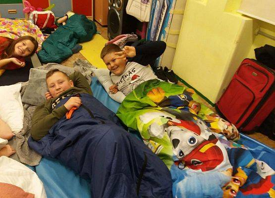 Grafika 6: Nocka w szkole…