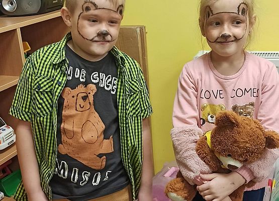 Grafika 1: Dzień Pluszowego Misia