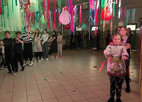 Grafika 1: Andrzejki w szkole.