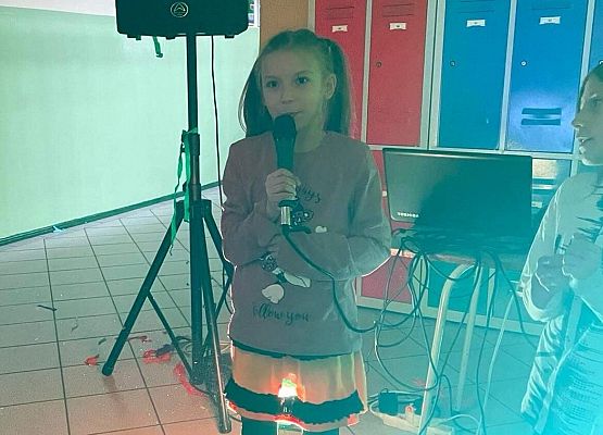 Grafika 3: Andrzejki w szkole.