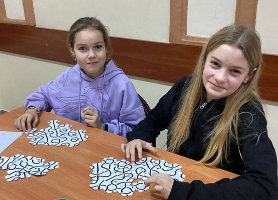 Pokazy i warsztaty naukowe z matematyki, informatyki, biologii, filozofii oraz języka angielskiego w LO nr1