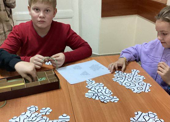 Pokazy i warsztaty naukowe z matematyki, informatyki, biologii, filozofii oraz języka angielskiego w LO nr1