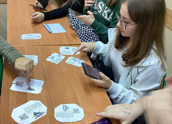 Pokazy i warsztaty naukowe z matematyki, informatyki, biologii, filozofii oraz języka angielskiego w LO nr1