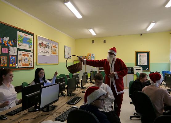 Grafika 8: MIKOŁAJKI