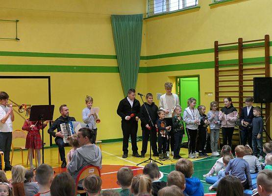 Grafika 9: KONCERT MUZYCZNY