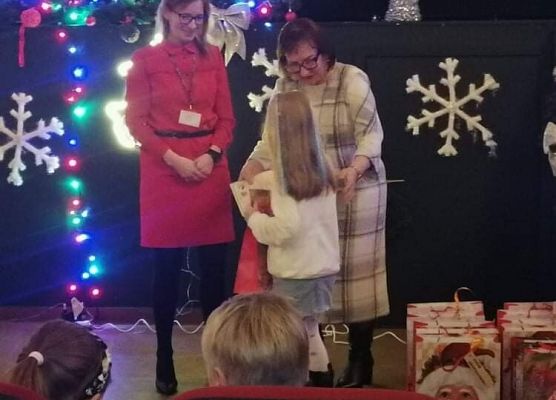 Grafika 3: Powiatowy Konkurs Plastyczno-Fotograficzny: "PRZYJAŹŃ"