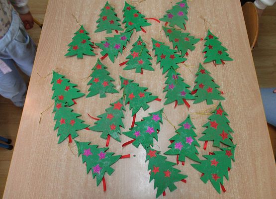 Maluchy - choinki na kiermasz