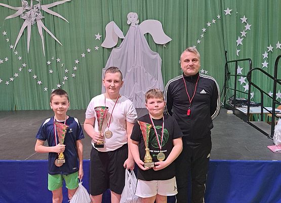 Grafika 26: Szkolny Turniej w "rzucankę siatkarską"