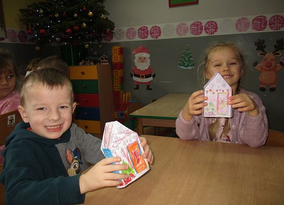 Grafika 42: Przygotowania do świąt