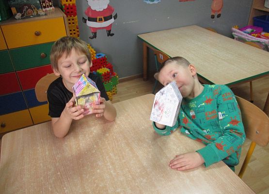 Grafika 44: Przygotowania do świąt