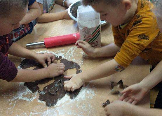 Grafika 65: Przygotowania do świąt