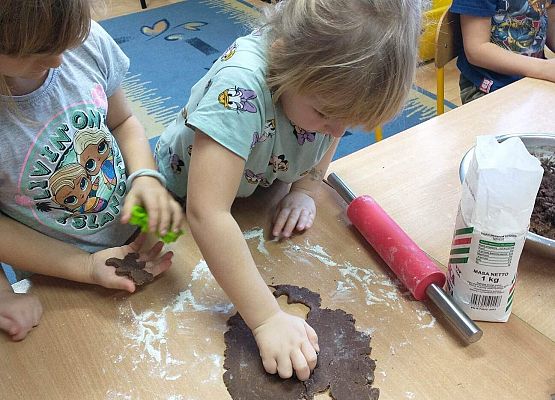 Grafika 71: Przygotowania do świąt