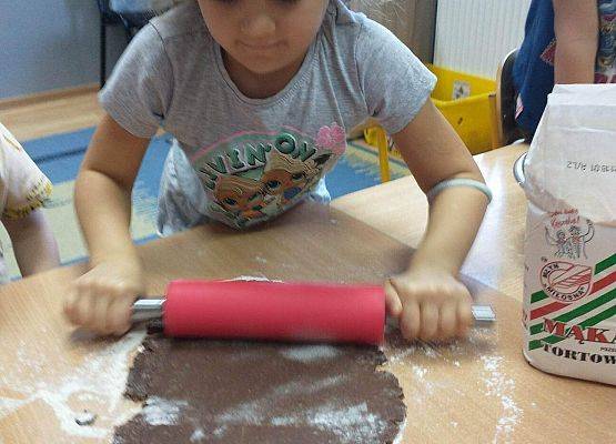 Grafika 74: Przygotowania do świąt