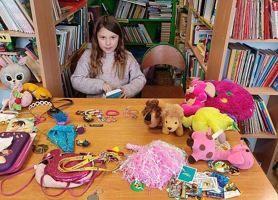 uczniowie biorący udział w akcji