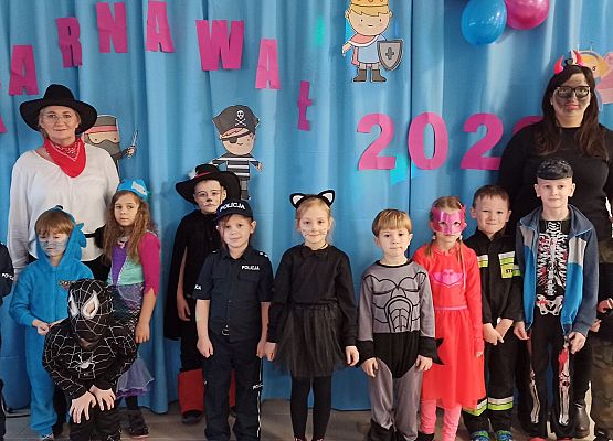 Grafika 1: Bal Karnawałowy