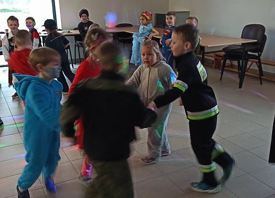 Grafika 20: Bal Karnawałowy