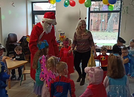 Grafika 31: Bal Karnawałowy