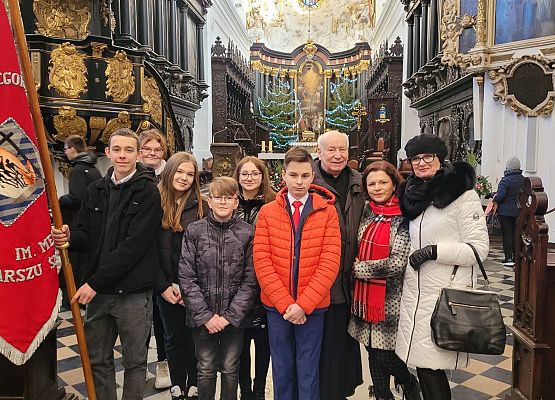 Zdjęcie grupowe w Archikatedrze Oliwskiej