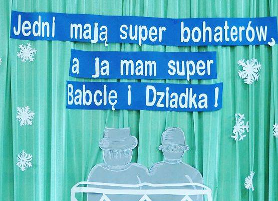 Uroczystość z okazji Dnia Babci i Dziadka w Zespole Szkół w Garczegorzu.