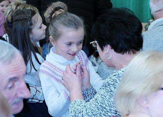 Uroczystość z okazji Dnia Babci i Dziadka w Zespole Szkół w Garczegorzu.