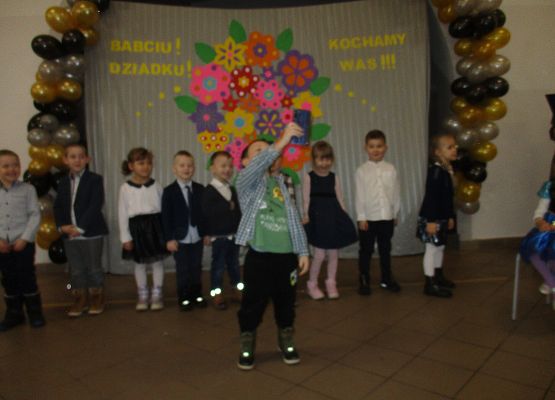 Grafika 37: Dzień Babci i Dziadka
