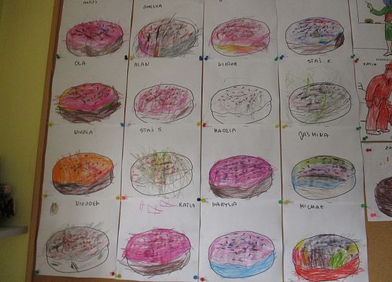 Pączki - prace plastyczne grupy młodszej