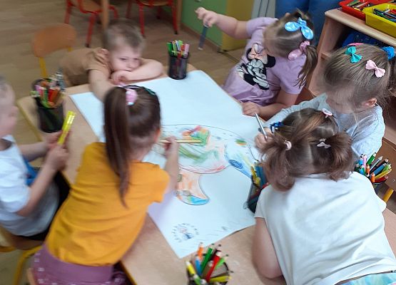 Świat dinozaurów - młodsza grupa