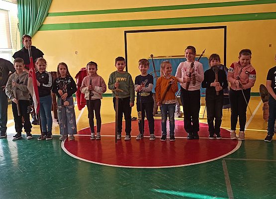 Grafika 5: Przedstawienie historyczne