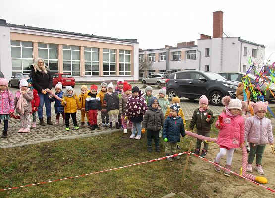 Grafika 30: Wiosno, Wiosenko odezwij do nas się