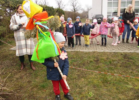 Grafika 32: Wiosno, Wiosenko odezwij do nas się