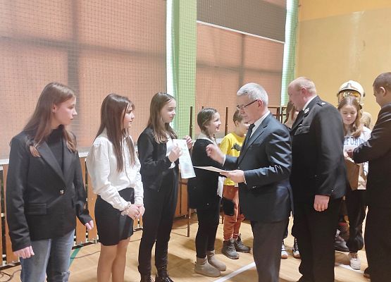 Ogólnopolski turniej wiedzy pożarniczej w szkole w Nowej Wsi Lęborskiej.