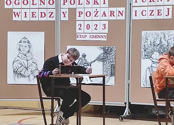 Ogólnopolski turniej wiedzy pożarniczej w szkole w Nowej Wsi Lęborskiej.
