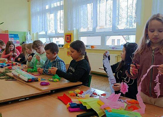 Uczniowie w trakcie warsztatów