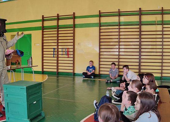 Spotkanie z pszczelarzem