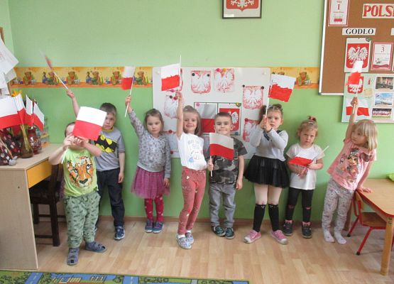 Grafika 41: Symbole narodowe. Konstytucja 3 Maja