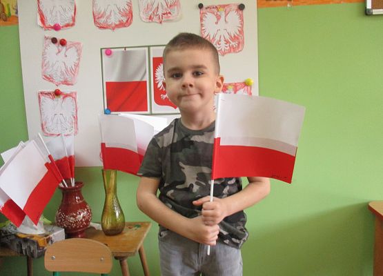 Grafika 37: Symbole narodowe. Konstytucja 3 Maja